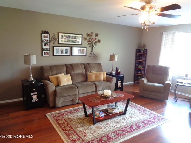 46 Morning Glory Lane, Whiting, NJ 08759