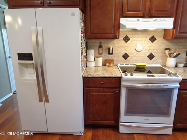 46 Morning Glory Lane, Whiting, NJ 08759