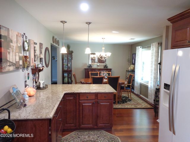 46 Morning Glory Lane, Whiting, NJ 08759