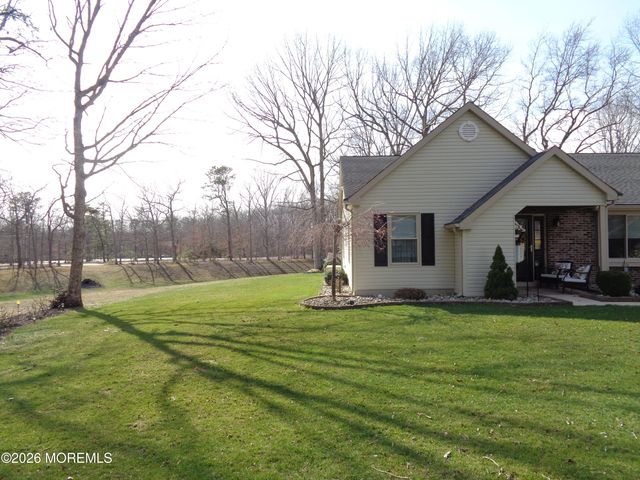 46 Morning Glory Lane, Whiting, NJ 08759