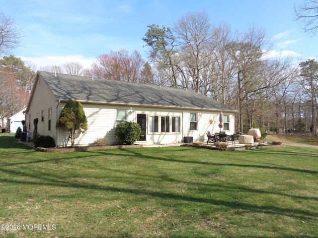 46 Morning Glory Lane, Whiting, NJ 08759