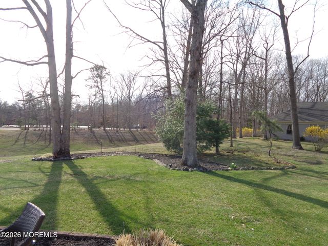 46 Morning Glory Lane, Whiting, NJ 08759