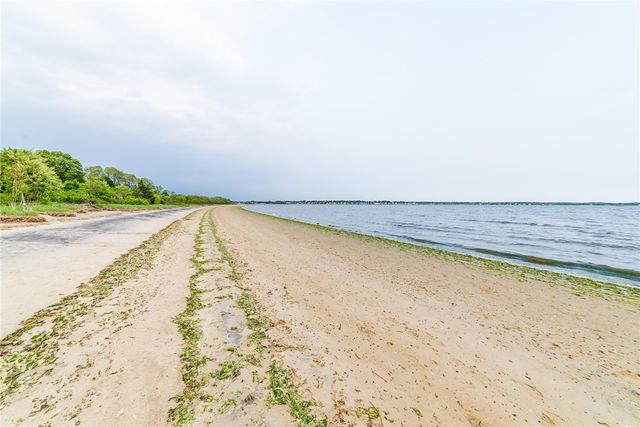 68 Lane 5, Warwick, RI 02888