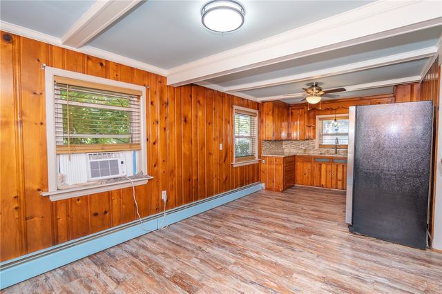 68 Lane 5, Warwick, RI 02888