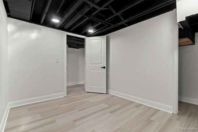 3933 Williams Street, Dearborn Heights, MI 48125