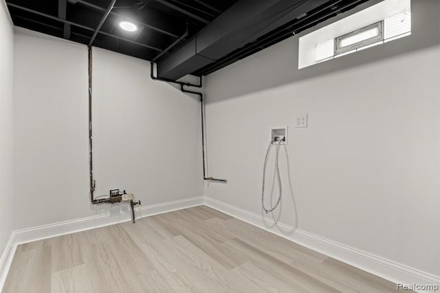 3933 Williams Street, Dearborn Heights, MI 48125