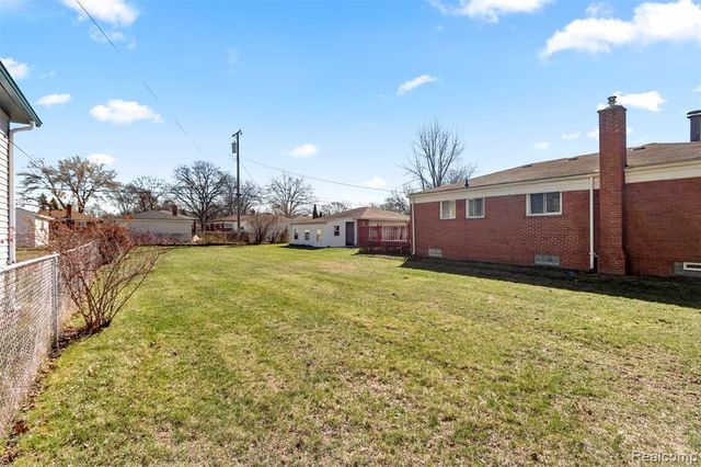 3933 Williams Street, Dearborn Heights, MI 48125