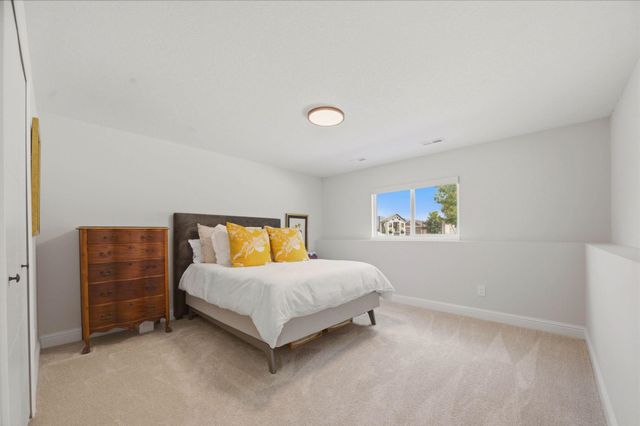 2602 N Emerald Ct, Andover, KS 67002