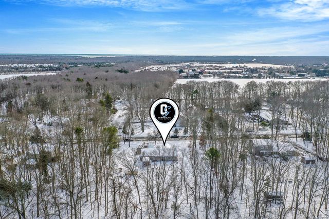 21 Jodi Drive, Manorville, NY 11949