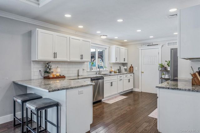 21 Jodi Drive, Manorville, NY 11949