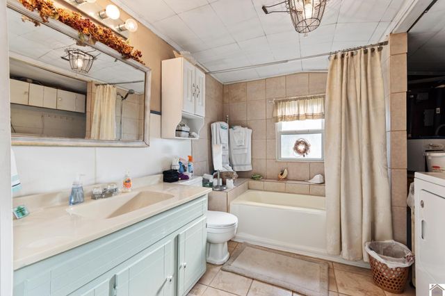 159 W Tennessee, Grand Rivers, KY 42045