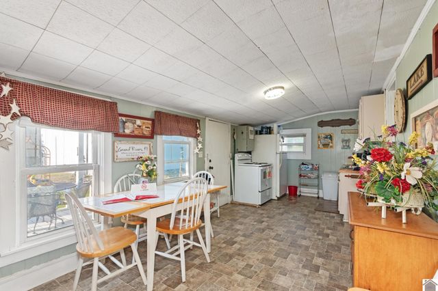 159 W Tennessee, Grand Rivers, KY 42045