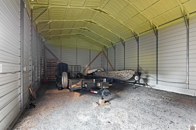159 W Tennessee, Grand Rivers, KY 42045