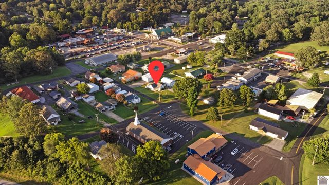 159 W Tennessee, Grand Rivers, KY 42045