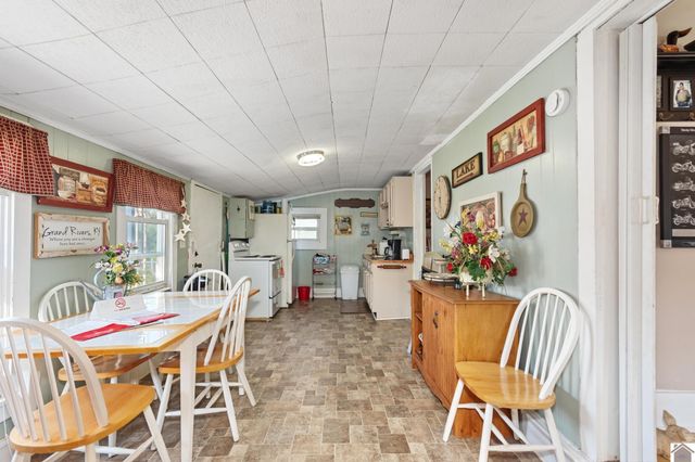 159 W Tennessee, Grand Rivers, KY 42045