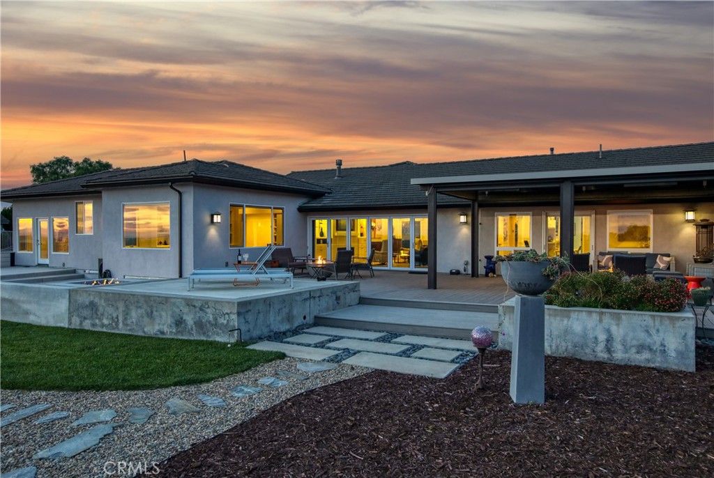 Image 4 of property listing at 2861 Mesa Alta, Arroyo Grande, CA 93420