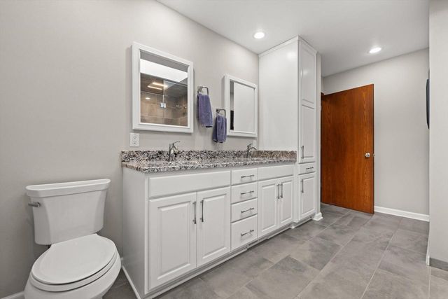 6724 85th AVENUE, Kenosha, WI 53142