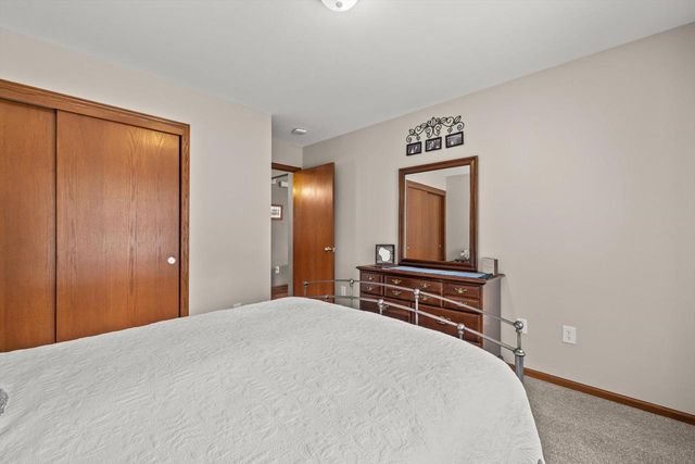 6724 85th AVENUE, Kenosha, WI 53142