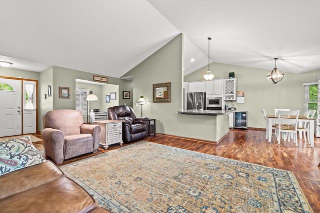 6724 85th AVENUE, Kenosha, WI 53142