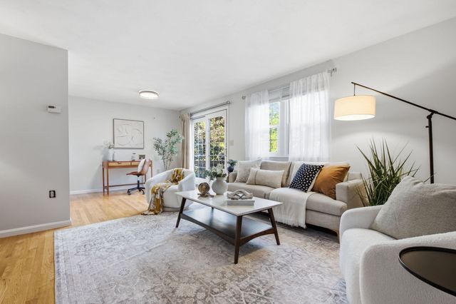 213 Apache Way 213, Tewksbury, MA 01876