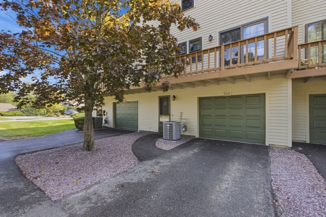 213 Apache Way 213, Tewksbury, MA 01876