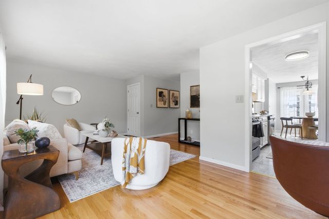 213 Apache Way 213, Tewksbury, MA 01876
