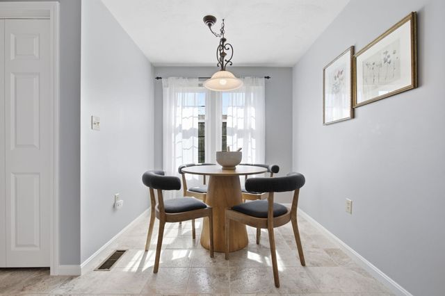 213 Apache Way 213, Tewksbury, MA 01876