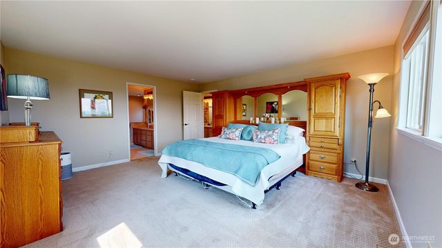 4884 NW Chad Court, Silverdale, WA 98383
