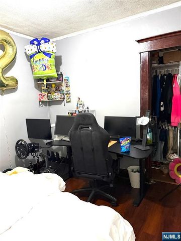 17 Quinn Street, Paterson, NJ 07501