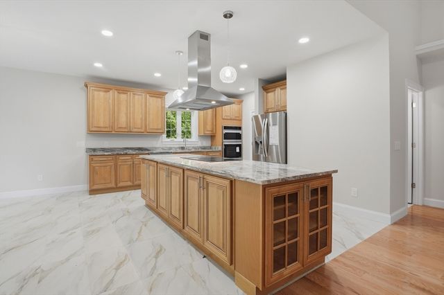73 Dudley Hill Road, Dudley, MA 01571