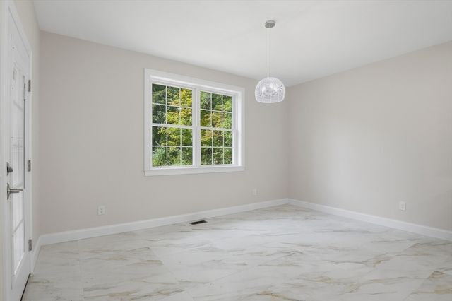 73 Dudley Hill Road, Dudley, MA 01571