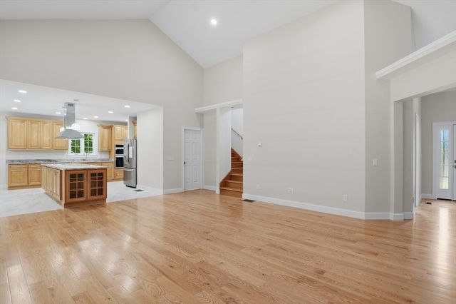 73 Dudley Hill Road, Dudley, MA 01571
