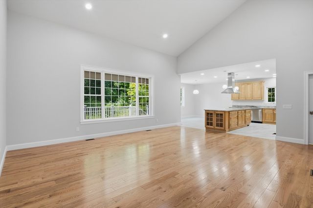 73 Dudley Hill Road, Dudley, MA 01571