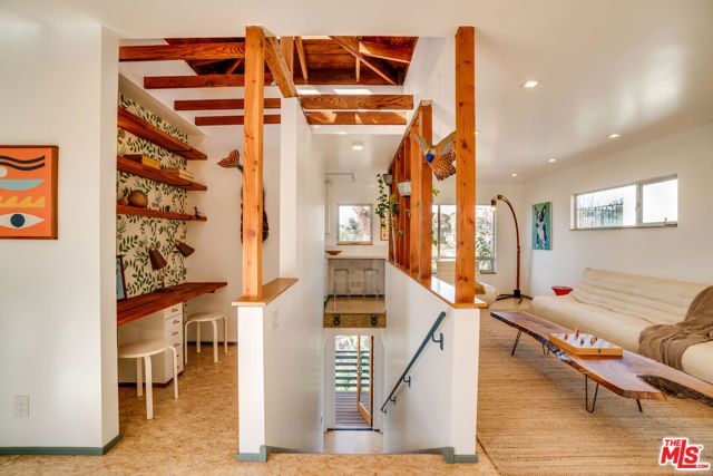 1853 Phillips Way, Los Angeles, CA 90042