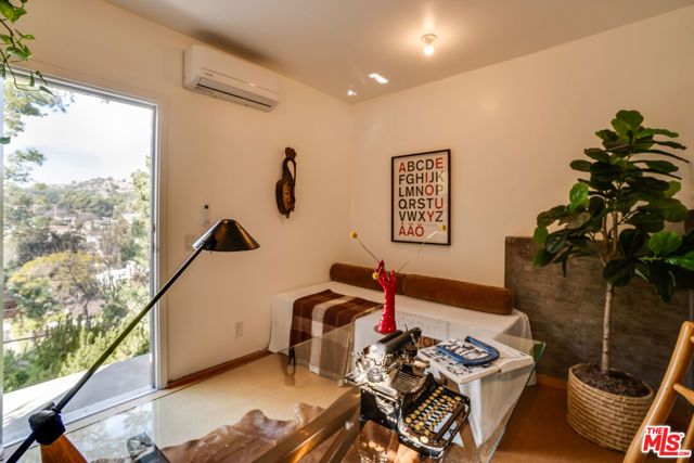 1853 Phillips Way, Los Angeles, CA 90042