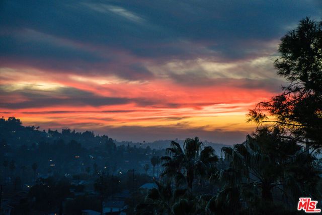 1853 Phillips Way, Los Angeles, CA 90042