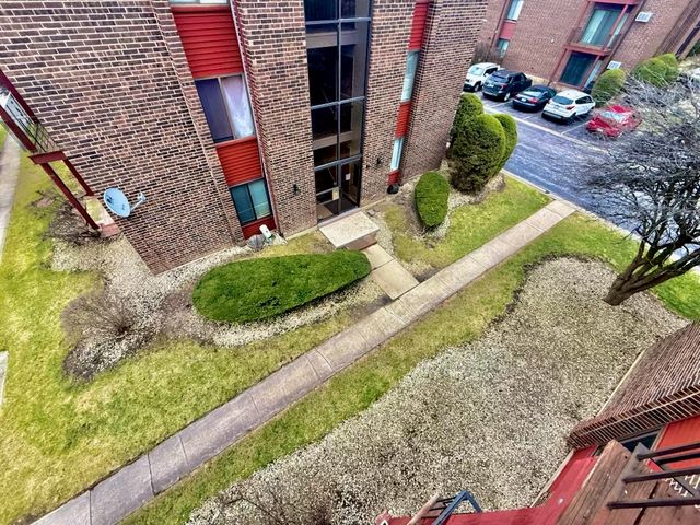 15804 Terrace Drive R03, Oak Forest, IL 60452