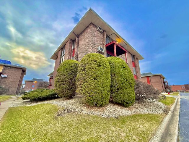 15804 Terrace Drive R03, Oak Forest, IL 60452