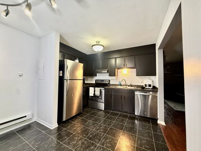 15804 Terrace Drive R03, Oak Forest, IL 60452