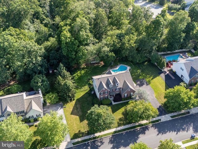 111 KNOLL DR, Collegeville, PA 19426