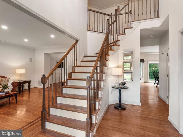 111 KNOLL DR, Collegeville, PA 19426