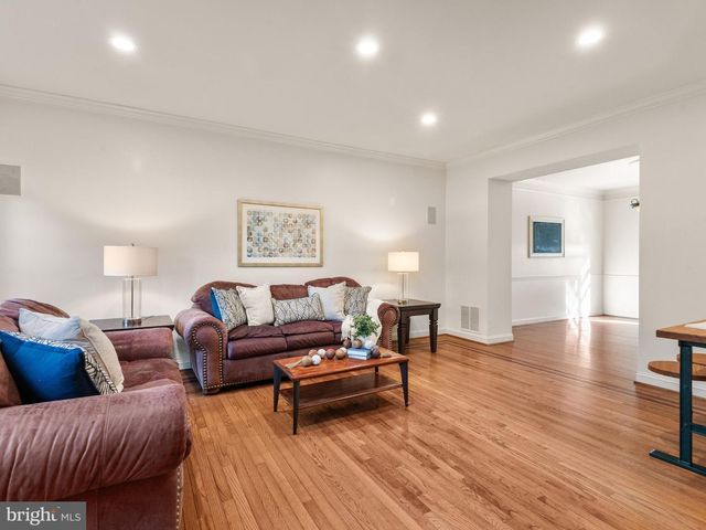 111 KNOLL DR, Collegeville, PA 19426
