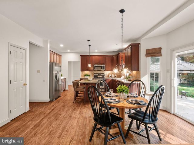 111 KNOLL DR, Collegeville, PA 19426