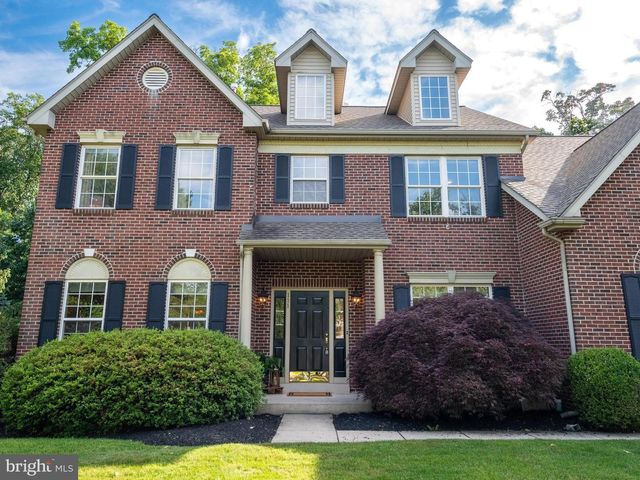 111 KNOLL DR, Collegeville, PA 19426