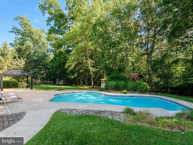 111 KNOLL DR, Collegeville, PA 19426