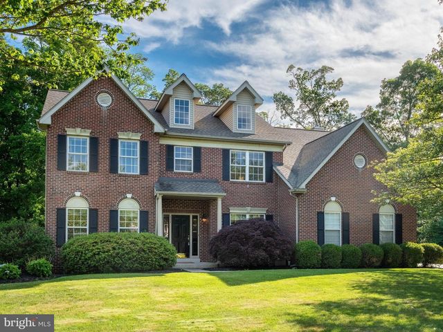 111 KNOLL DR, Collegeville, PA 19426