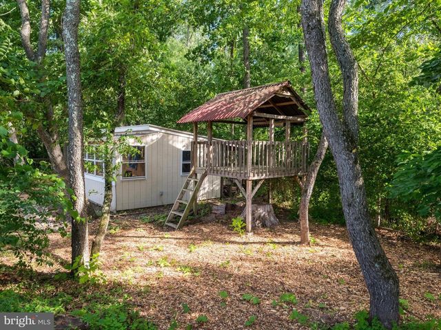 111 KNOLL DR, Collegeville, PA 19426