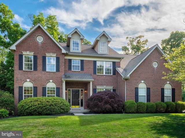 111 KNOLL DR, Collegeville, PA 19426