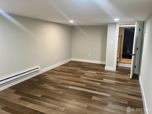 897 Port Reading Avenue, Port Reading, NJ 07064