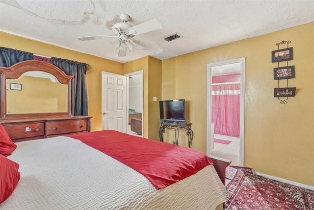 13811 Flagstone Drive, Houston, TX 77041